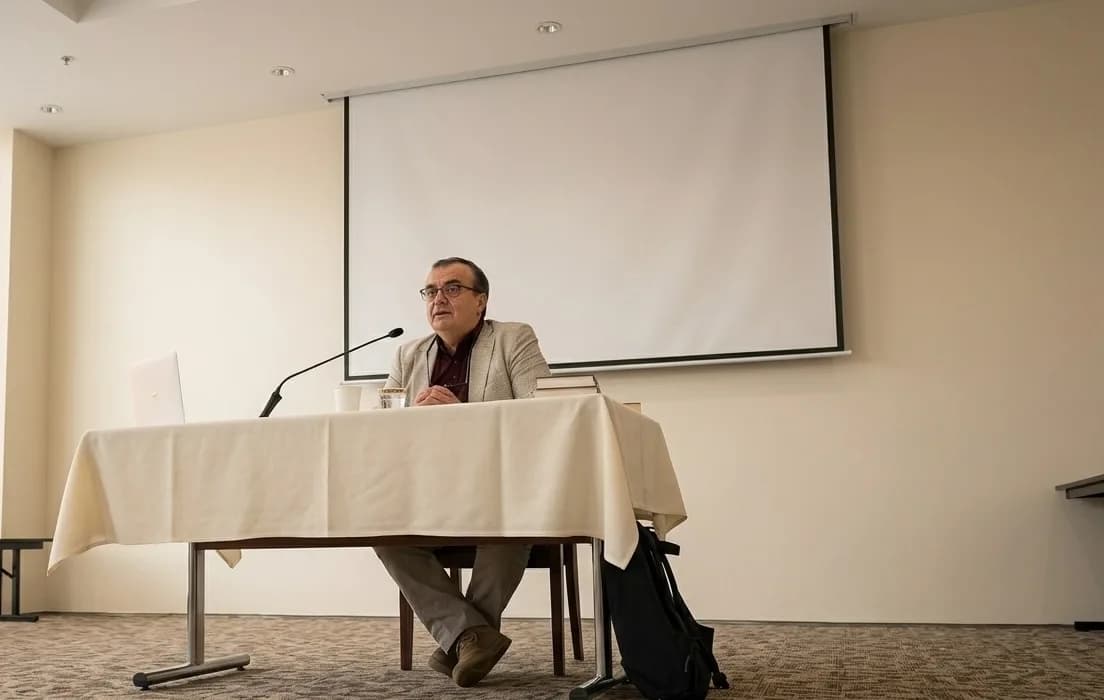 Balancing Ambition and Faith: Prof. Dr. Mehmet Ateş Inspires Next Generation of Leaders